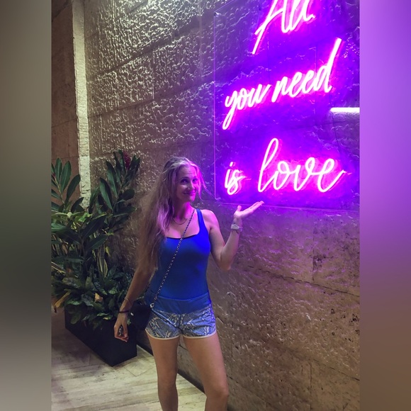 Meet your Posher, Sam - Picture 1 of 1